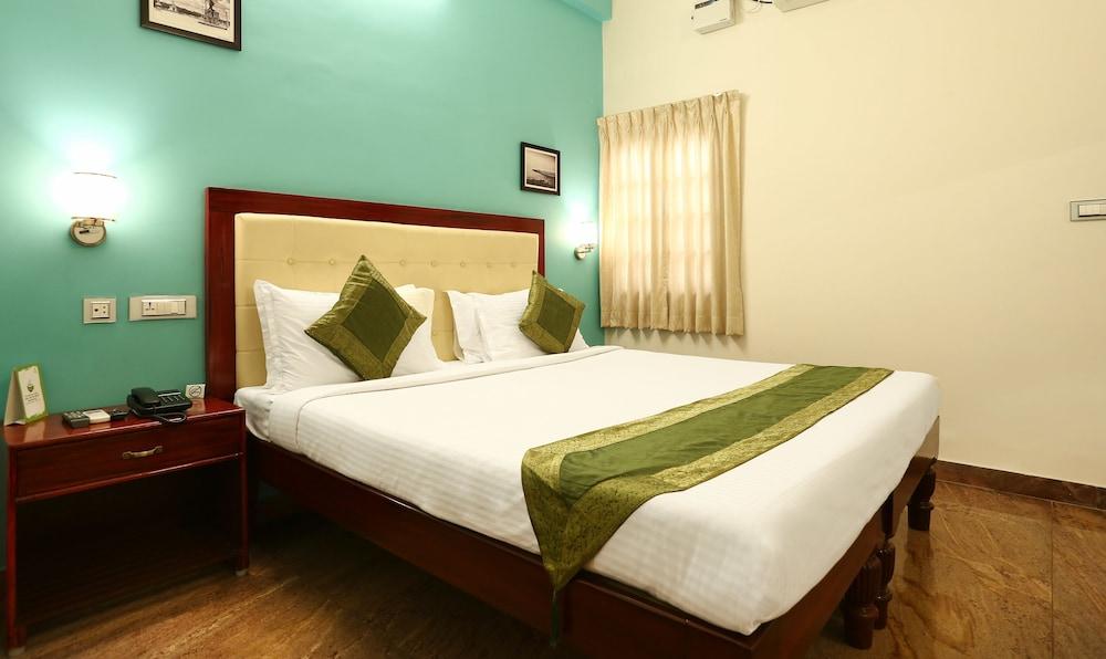 Treebo Grace Inn, 3 Min Walk From Promenade Beach Pondicherry Exterior photo