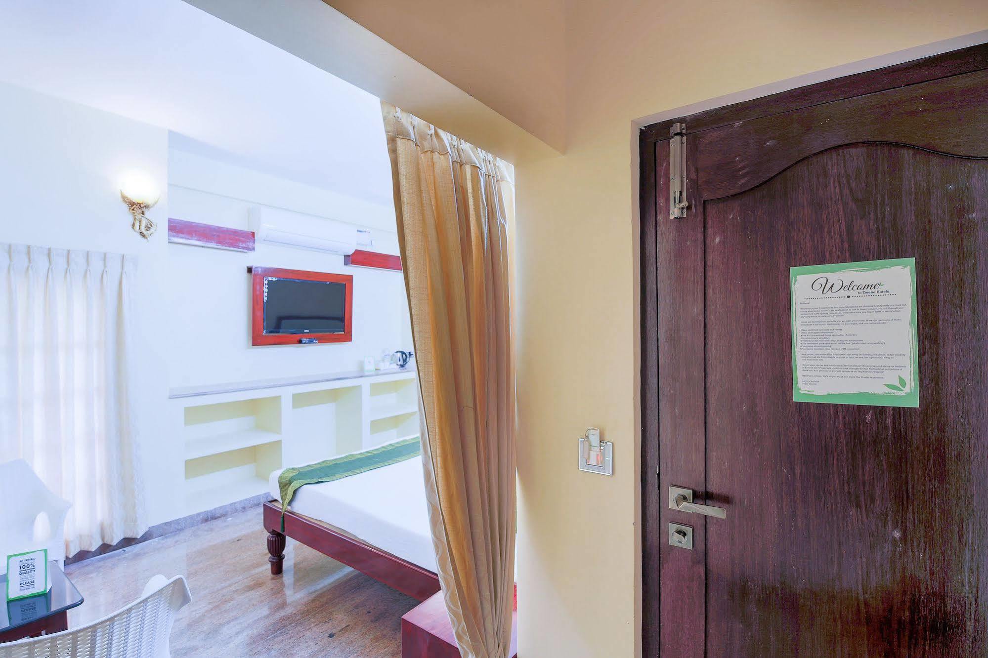 Treebo Grace Inn, 3 Min Walk From Promenade Beach Pondicherry Exterior photo