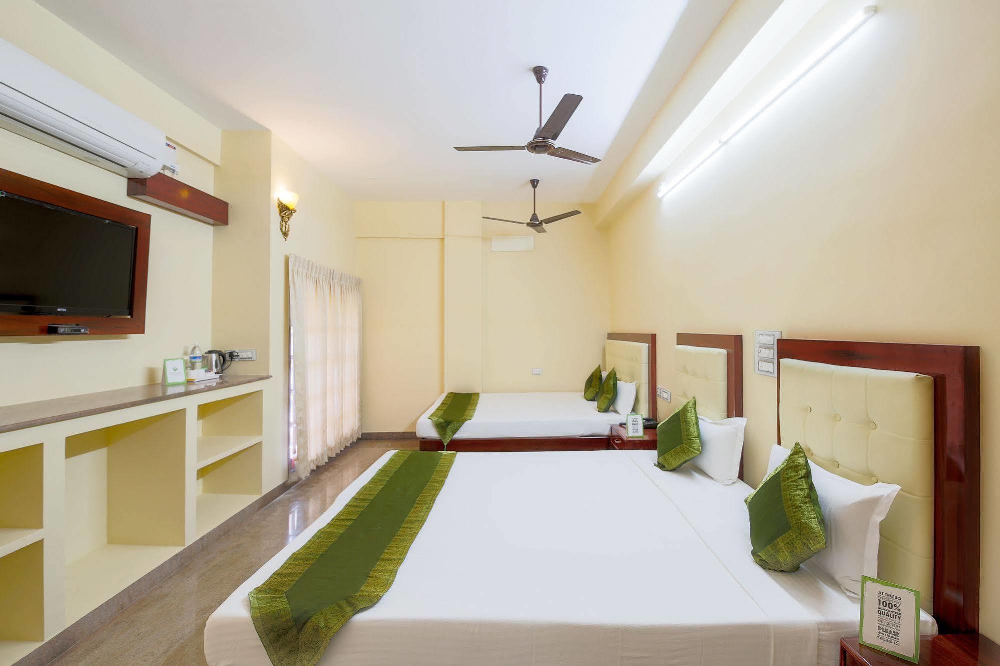 Treebo Grace Inn, 3 Min Walk From Promenade Beach Pondicherry Exterior photo