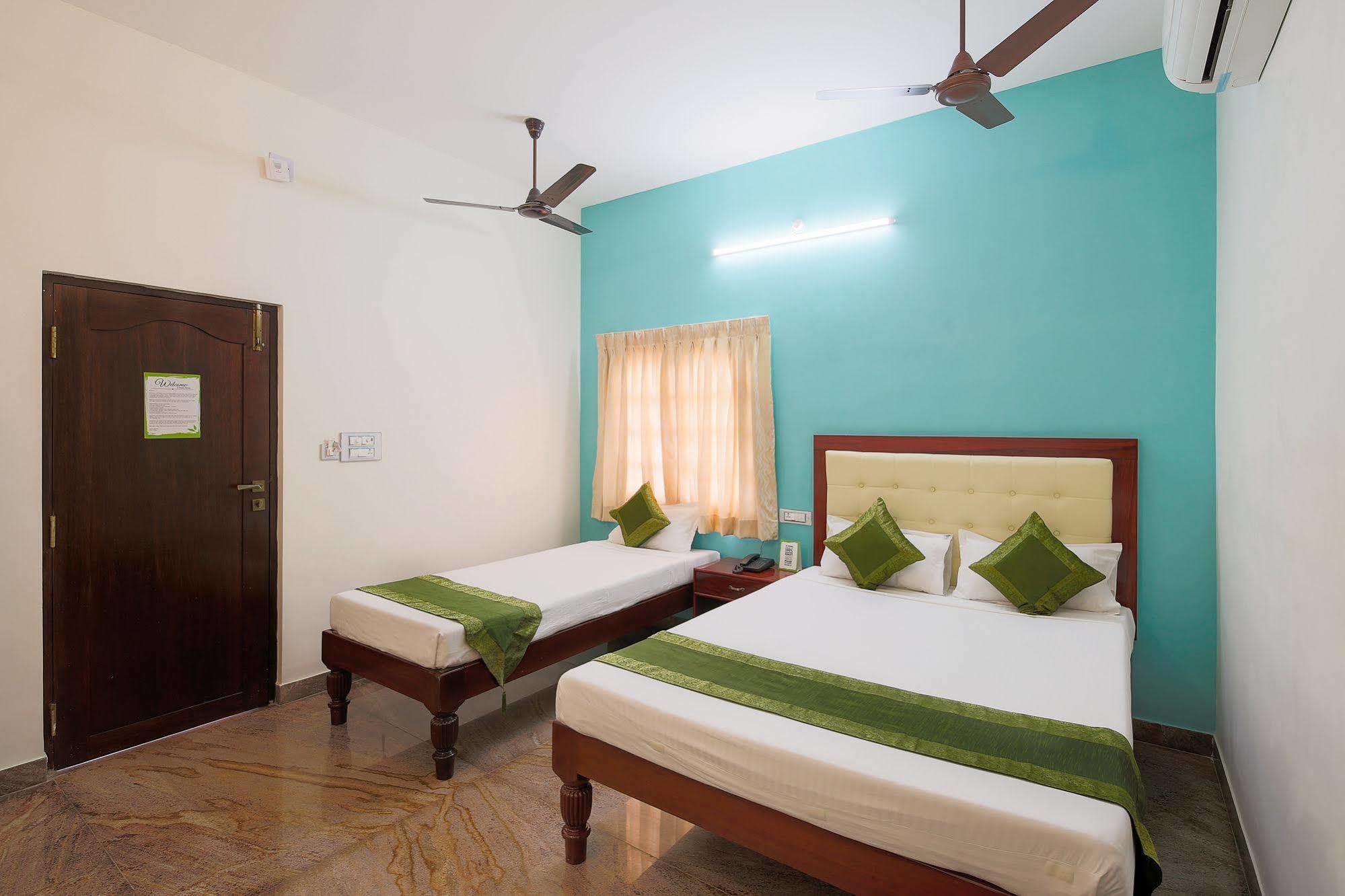 Treebo Grace Inn, 3 Min Walk From Promenade Beach Pondicherry Exterior photo